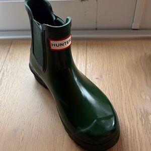 Hunter Womens Short Green Chelsea Rain Boot
